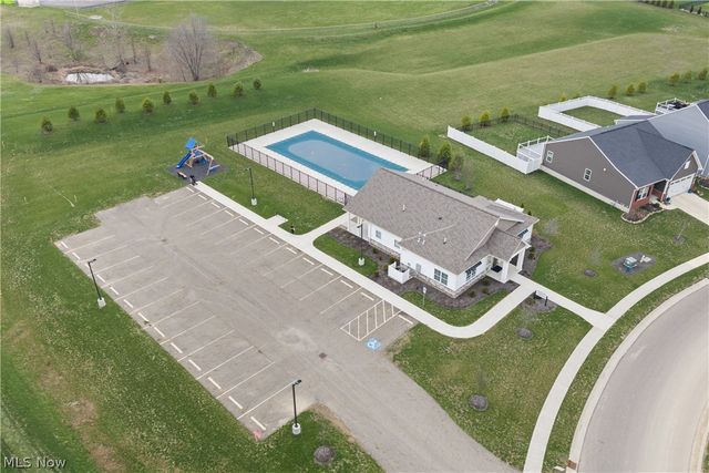 6811 Harrington Court Avenue NE, Canton, OH 44721