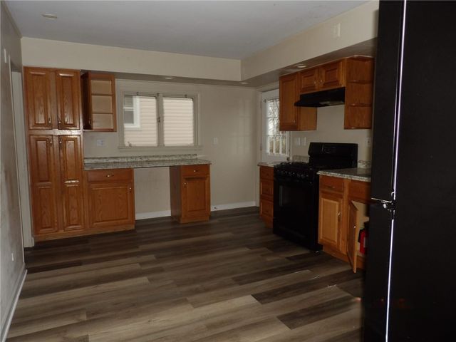 920 ADAMS STREET, New Castle, PA 16101