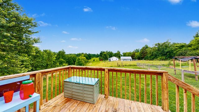 133 Cleveland Rd, Wartrace, TN 37183