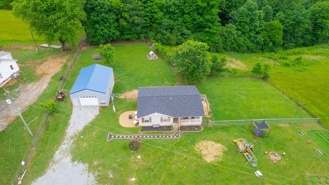 133 Cleveland Rd, Wartrace, TN 37183