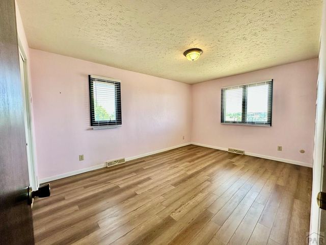 439 S Arriba Dr, Pueblo West, CO 81007
