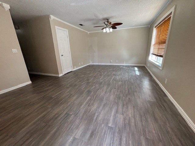 100 Lynn Lane, Mount Vernon, TX 75457
