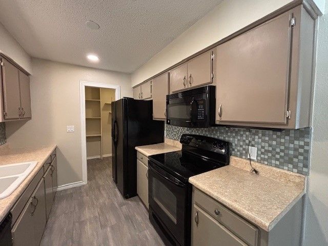 100 Lynn Lane, Mount Vernon, TX 75457