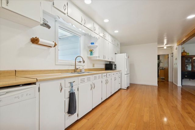 3090 Burn Lynd Street, Howard Twp, MI 49120