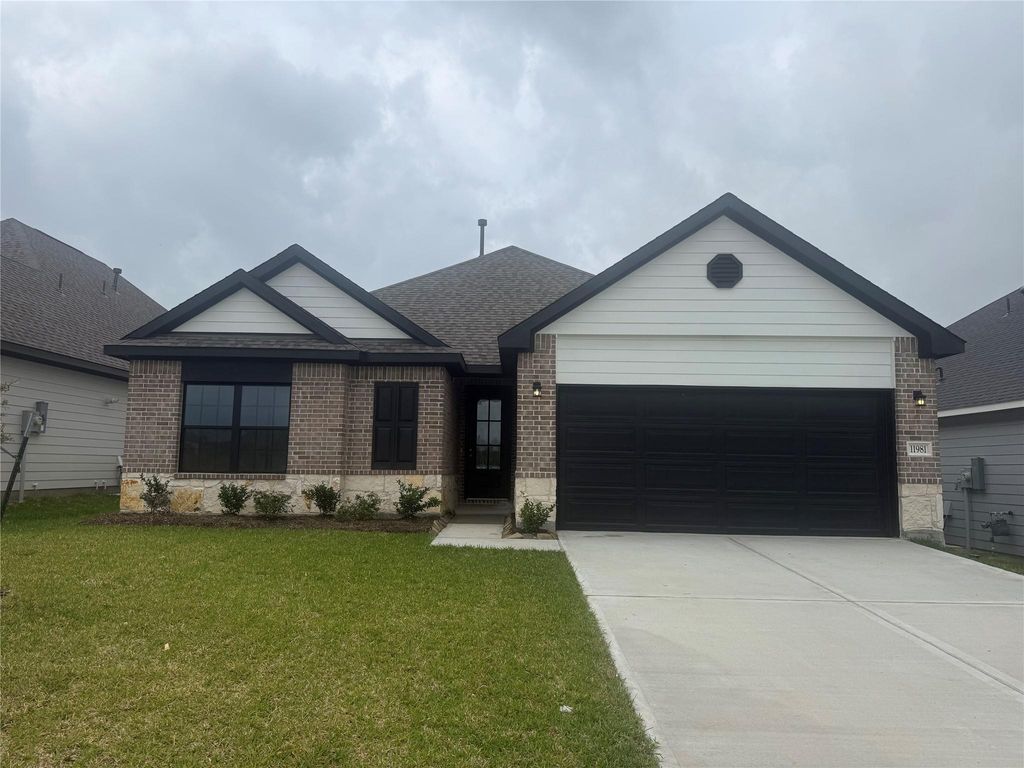 11981 Barbaro Drive, Willis, TX 77318