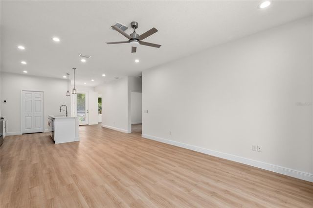 144 11TH AVENUE, Osteen, FL 32764