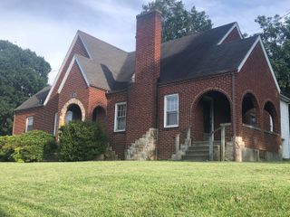 1027 Hardy RD, Vinton, VA 24179