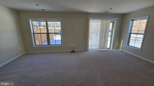 6634 BARTRAMS FOREST LN, Haymarket, VA 20169