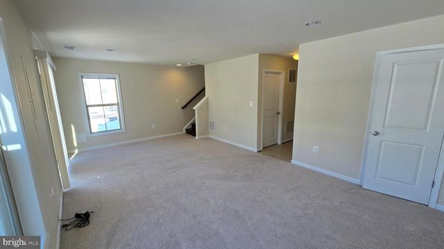 6634 BARTRAMS FOREST LN, Haymarket, VA 20169