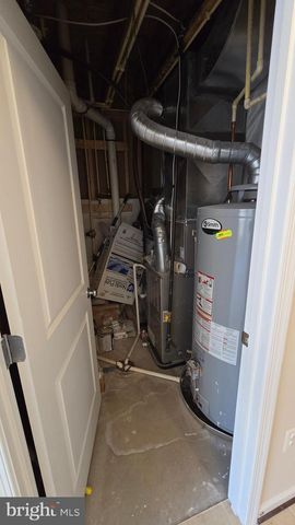 6634 BARTRAMS FOREST LN, Haymarket, VA 20169