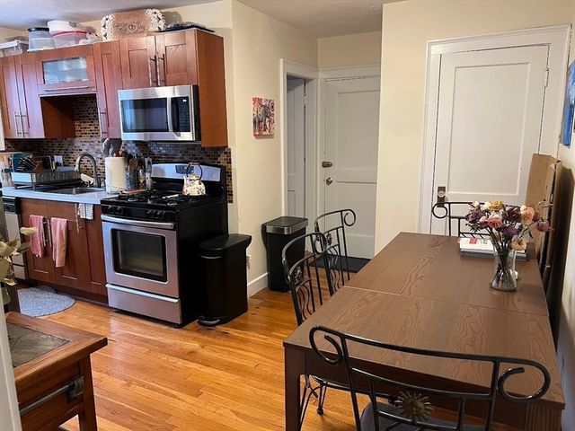 39 Day 22, Somerville, MA 02144