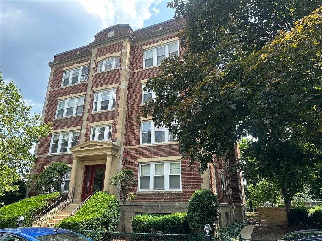 39 Day 22, Somerville, MA 02144