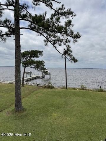 1537 Belangia Road, Havelock, NC 28532