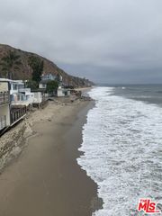 21062 Pacific Coast Highway, Malibu, CA 90265