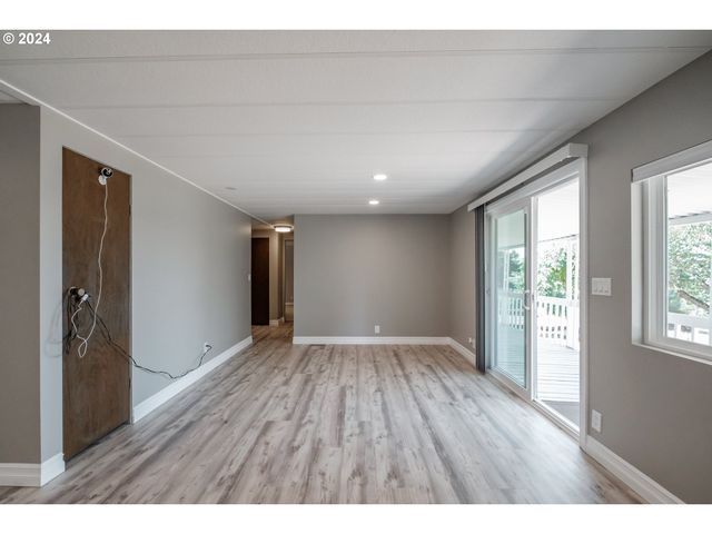 38611 CENTURY Dr, Albany, OR 97322