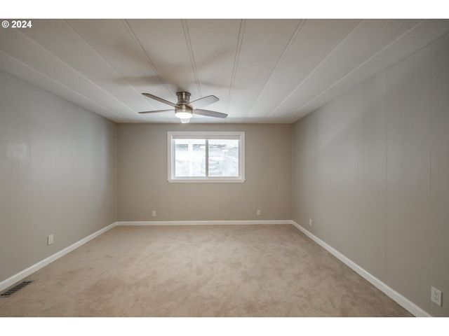 38611 CENTURY Dr, Albany, OR 97322