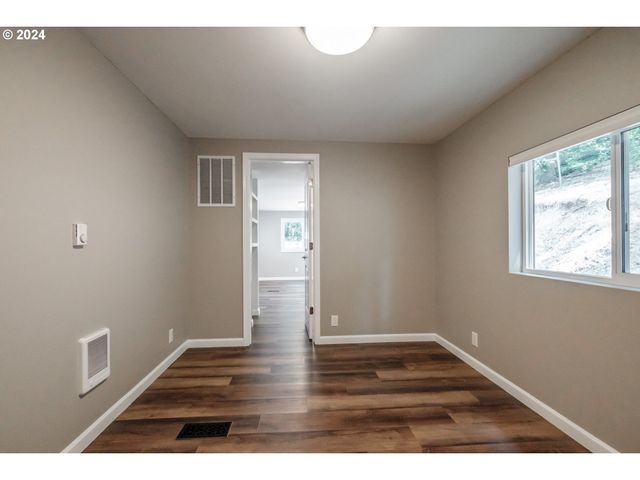 38611 CENTURY Dr, Albany, OR 97322