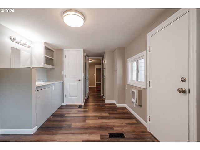 38611 CENTURY Dr, Albany, OR 97322