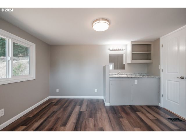 38611 CENTURY Dr, Albany, OR 97322