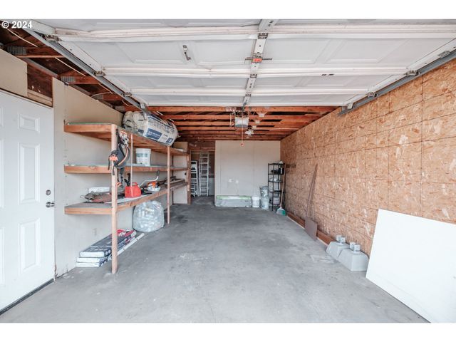 38611 CENTURY Dr, Albany, OR 97322