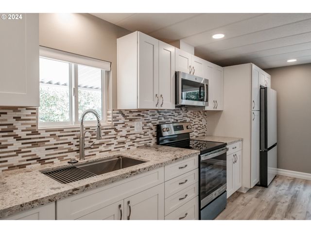 38611 CENTURY Dr, Albany, OR 97322