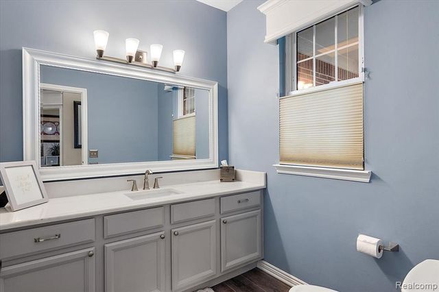 328 Franklin Lake Circle, Oxford, MI 48371