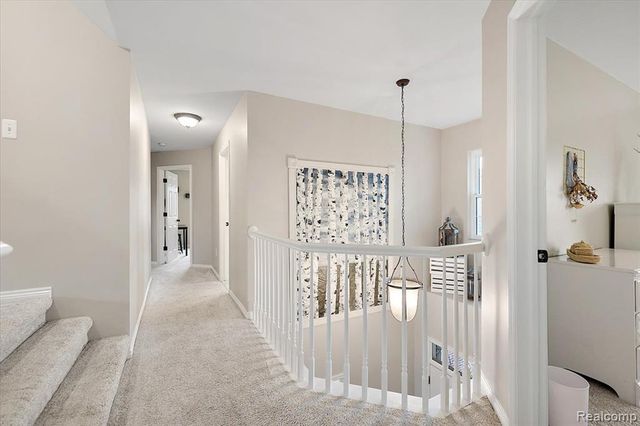 328 Franklin Lake Circle, Oxford, MI 48371