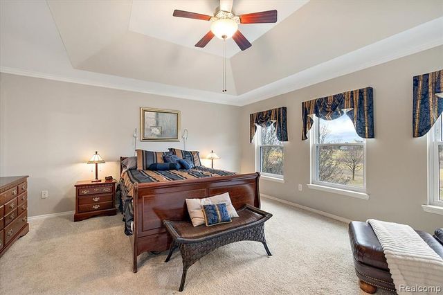 328 Franklin Lake Circle, Oxford, MI 48371