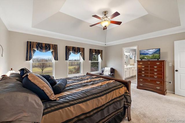 328 Franklin Lake Circle, Oxford, MI 48371