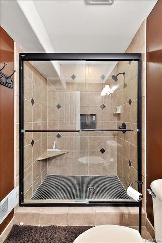 328 Franklin Lake Circle, Oxford, MI 48371