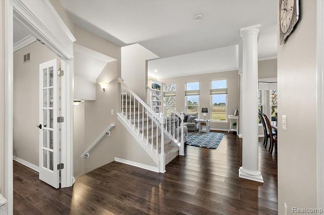 328 Franklin Lake Circle, Oxford, MI 48371