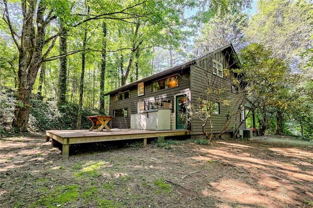 331 Duggan Hill Drive, Clayton, GA 30525