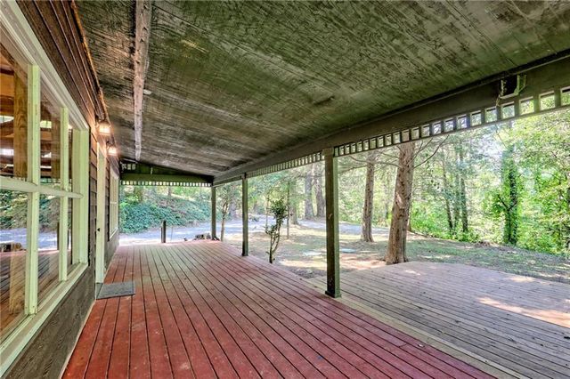 331 Duggan Hill Drive, Clayton, GA 30525