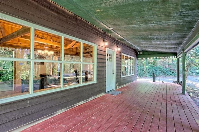 331 Duggan Hill Drive, Clayton, GA 30525