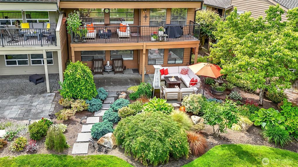 15000 Village Green Drive #36, Mill Creek, WA 98012