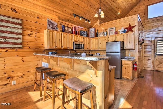 2310 Top Of The World Drive, Sevierville, TN 37876