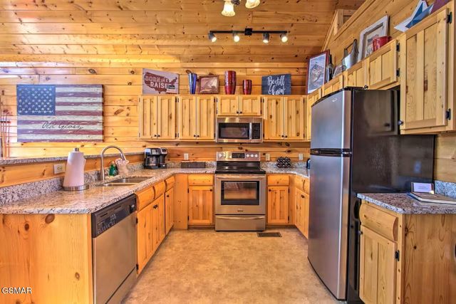 2310 Top Of The World Drive, Sevierville, TN 37876