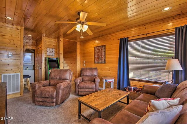 2310 Top Of The World Drive, Sevierville, TN 37876