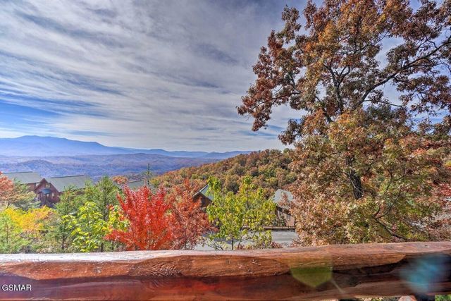 2310 Top Of The World Drive, Sevierville, TN 37876