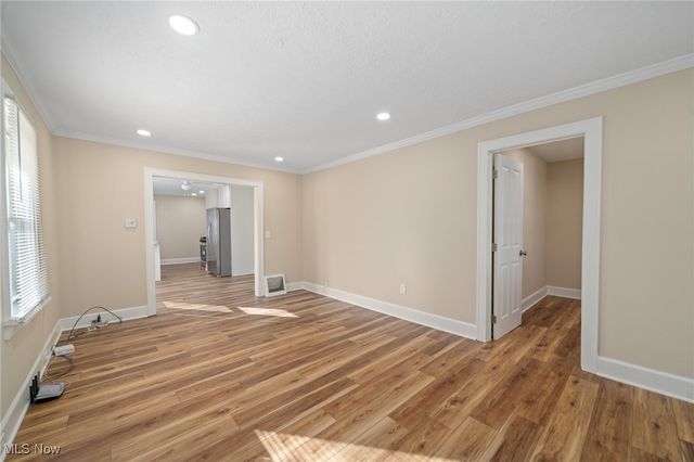 544 Dennison Avenue, Akron, OH 44312