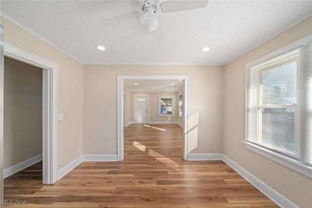 544 Dennison Avenue, Akron, OH 44312