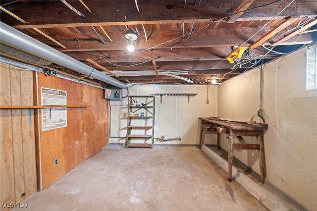 544 Dennison Avenue, Akron, OH 44312