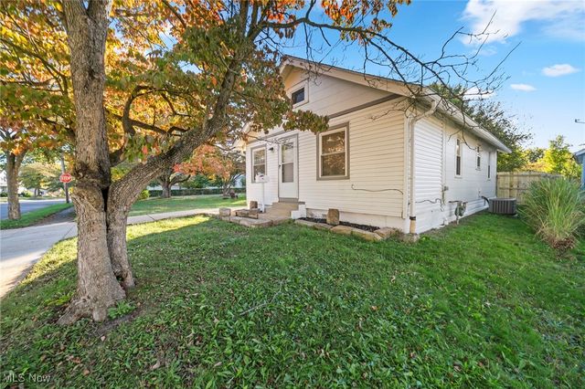 544 Dennison Avenue, Akron, OH 44312