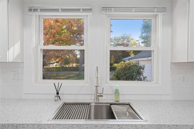 544 Dennison Avenue, Akron, OH 44312