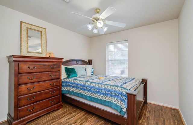 5109 Playa Drive, Pearland, TX 77584
