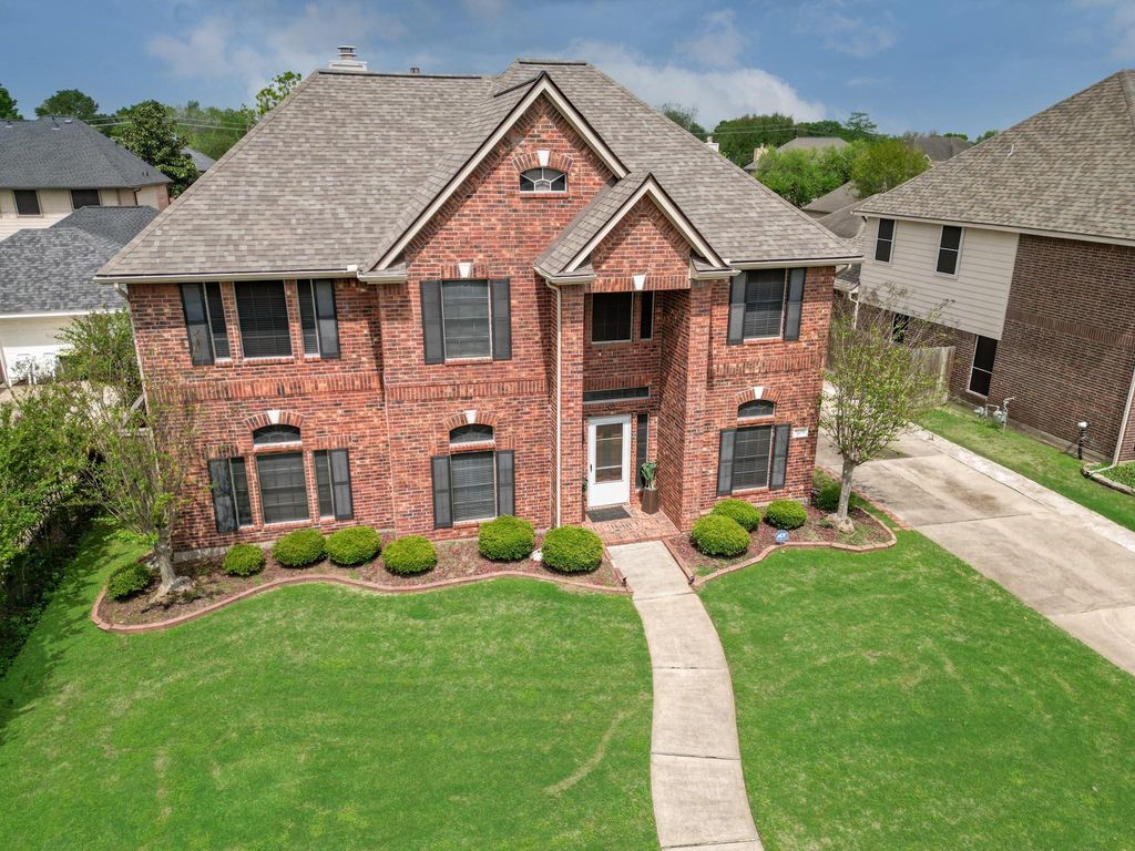 5109 Playa Drive, Pearland, TX 77584