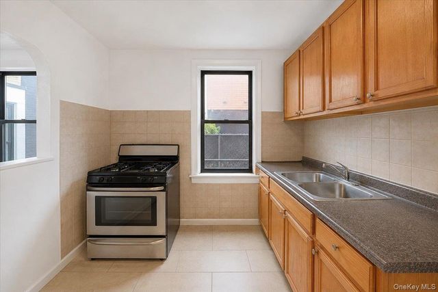 854 Intervale Avenue 2, Bronx, NY 10459