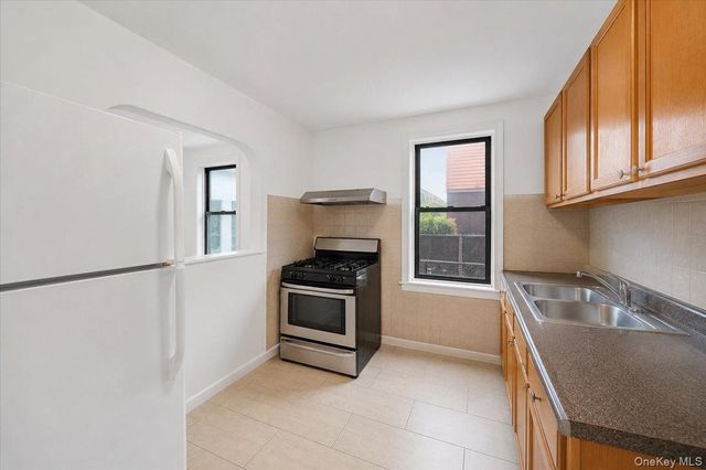854 Intervale Avenue 2, Bronx, NY 10459