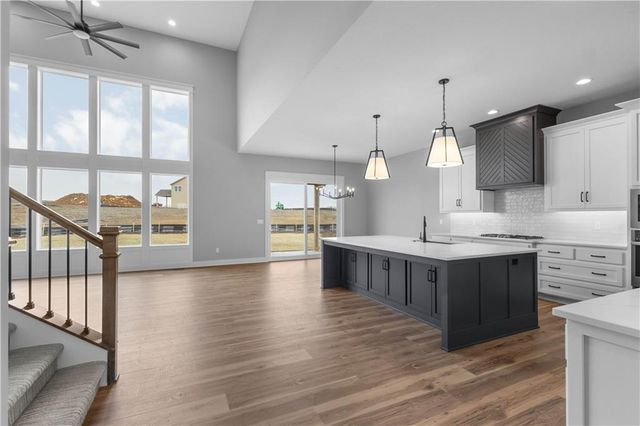 17131 S Barstow Street, Olathe, KS 66062