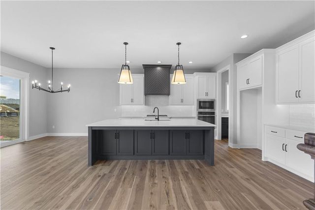 17131 S Barstow Street, Olathe, KS 66062